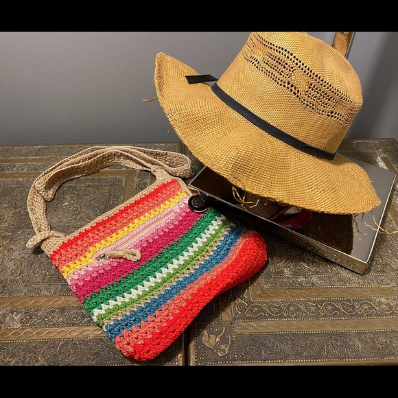 SOLD Mexican serape inspired crochet crossbody - Picture 2 of 7